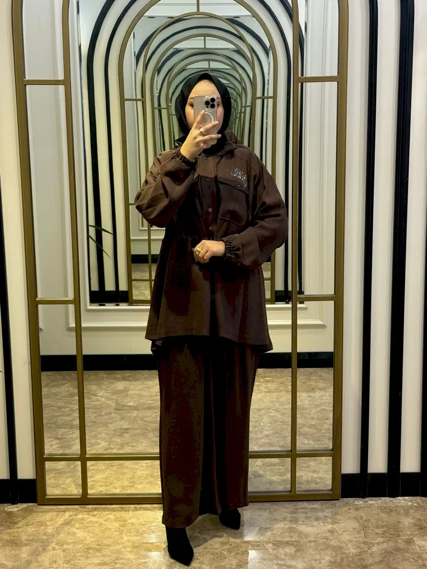 NUSS PANTOLONLU TAKIM