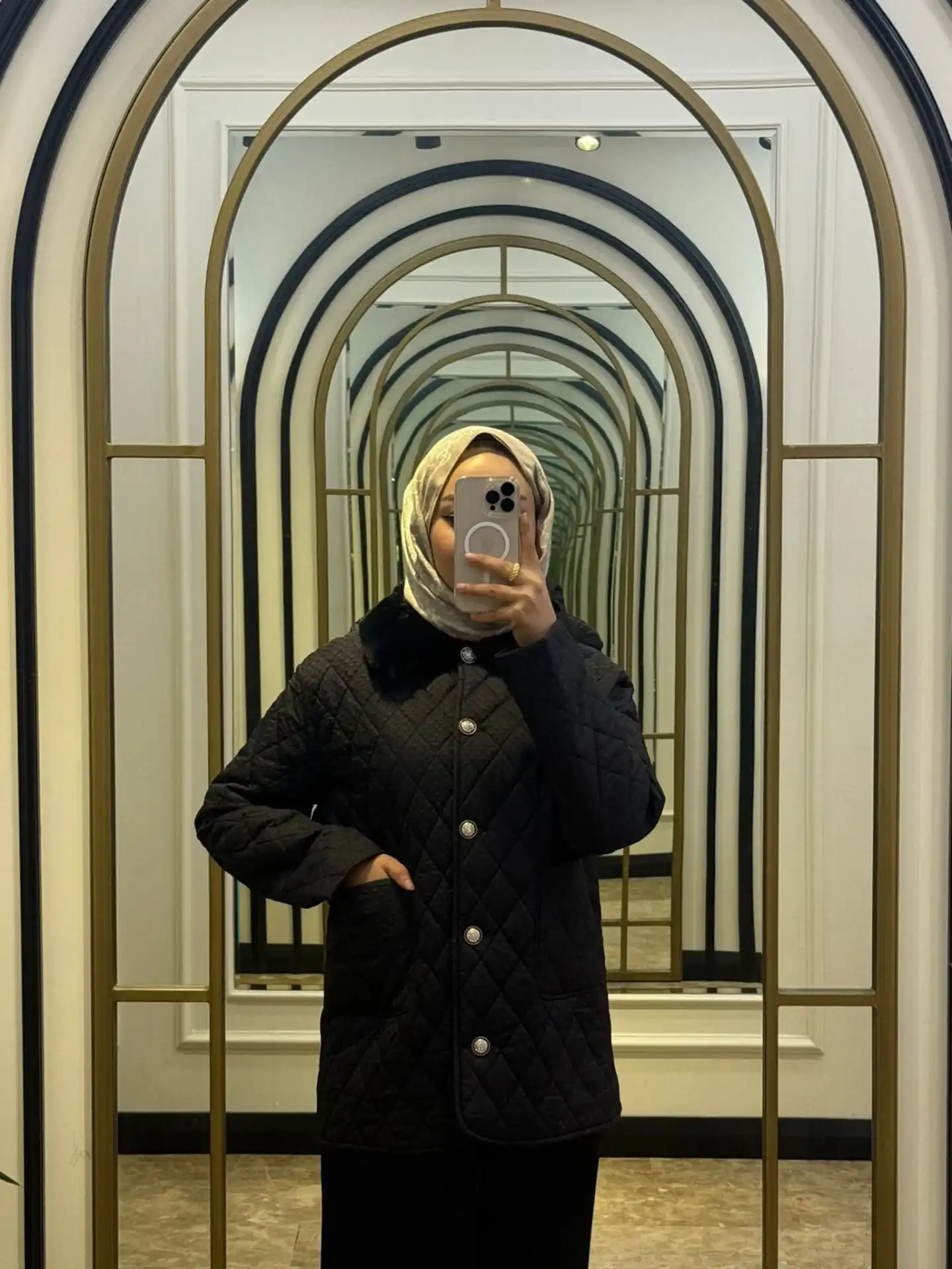 MSM KAPİTONE MONT SİYAH