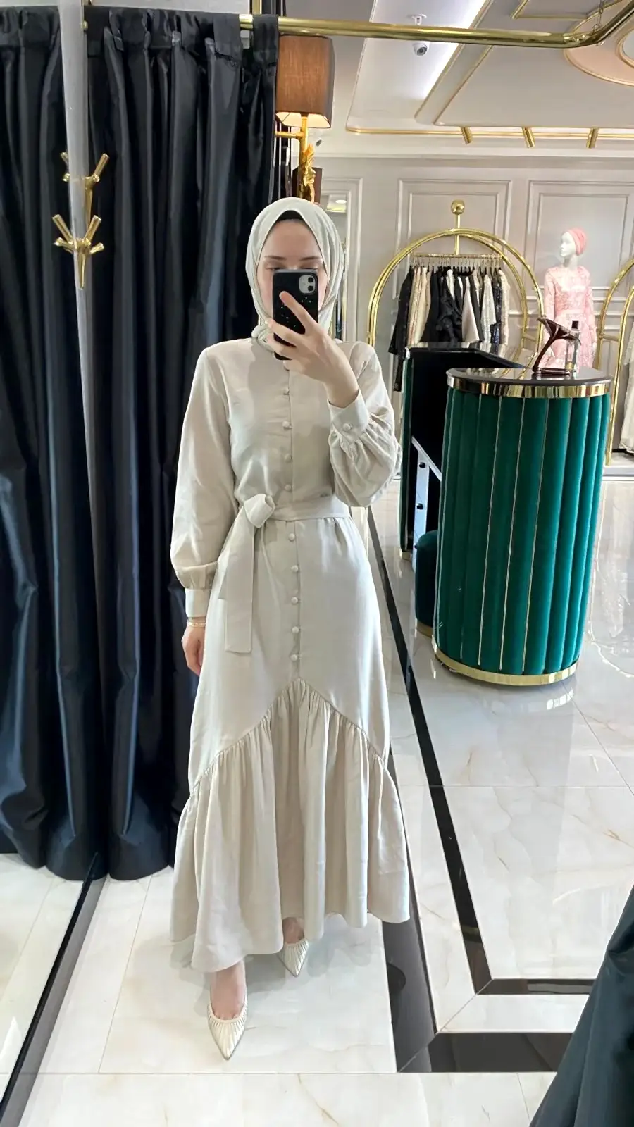 SELVİ ÇETİN  DÜĞMELİ ELBİSE KREM