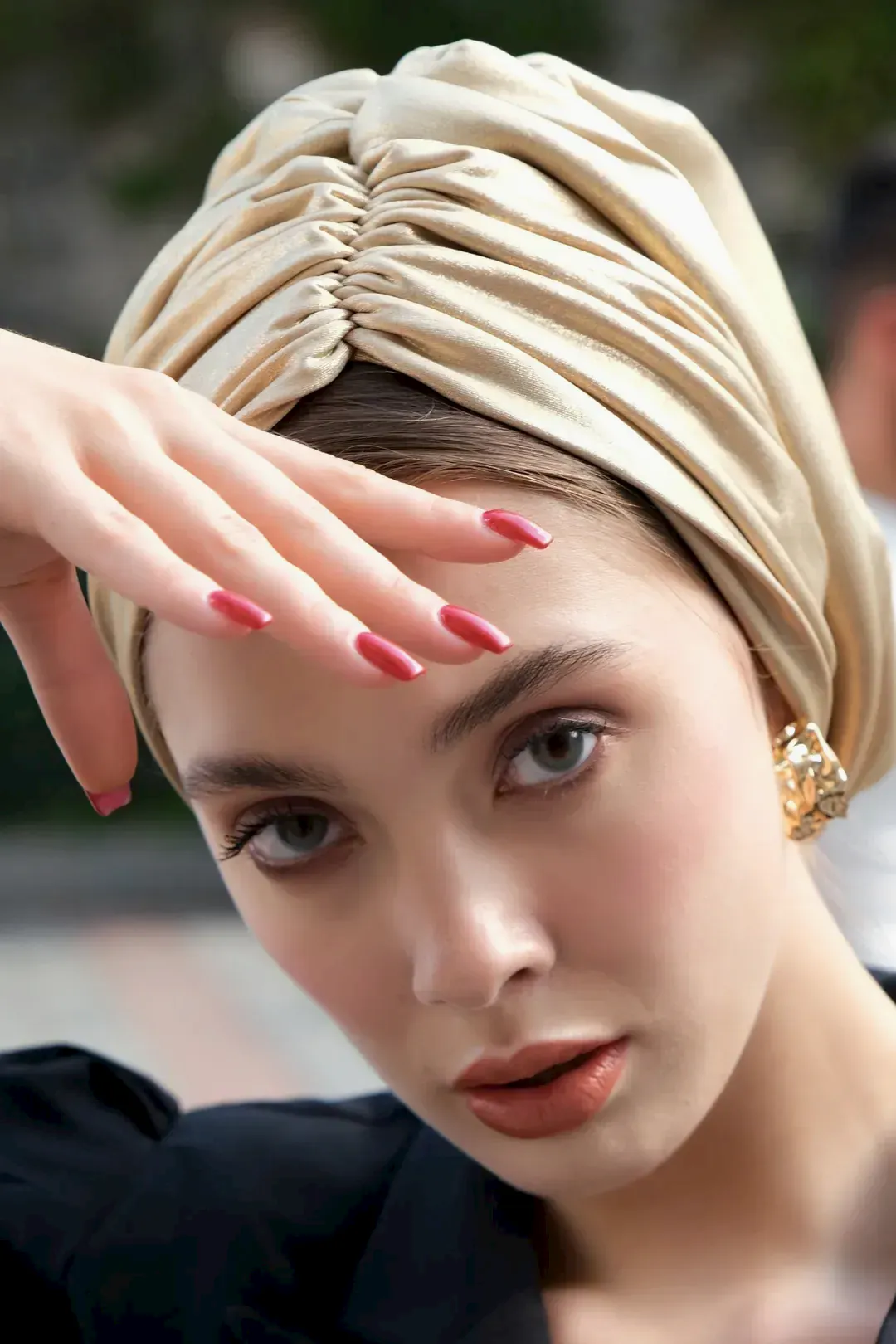 Sedef Dolgulu Abrans Bone Gold